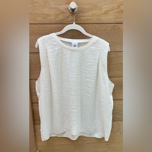 CAbi Complete Top.  Size M.